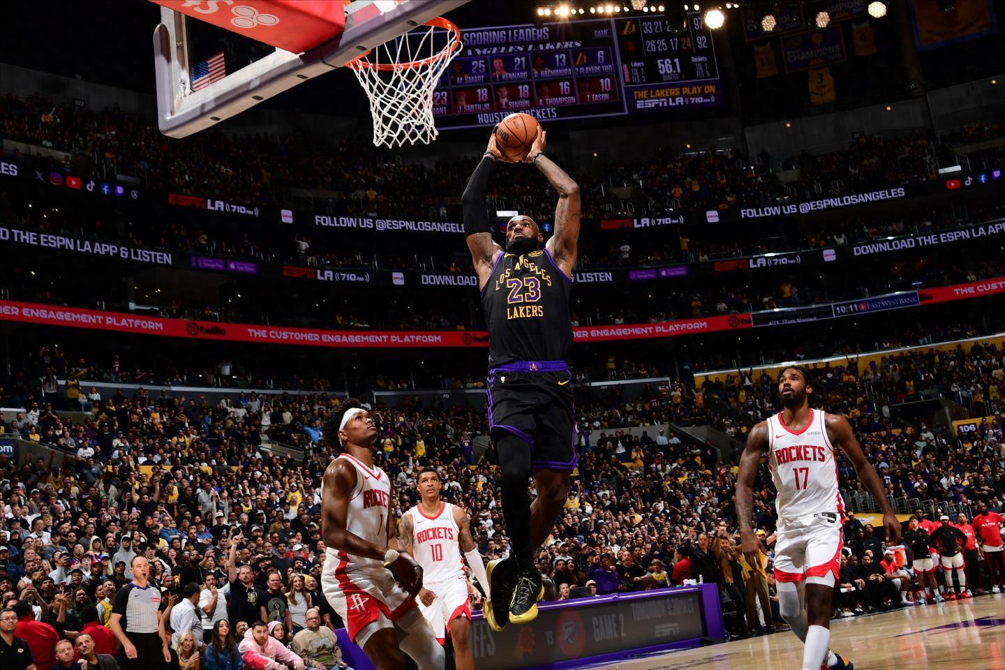 必威体育官方网站-NBA夺冠概率更新！火箭0.4%湖人骑士遭低估 4队超10个百分点领跑